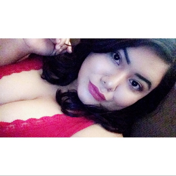 Meet your Posher, Adriana - Picture 1 of 1